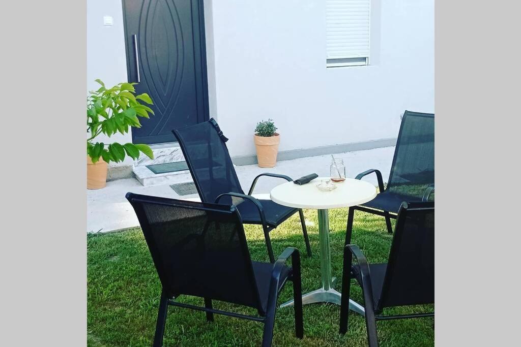 Το Άλλο Σπίτι... Villa Aridaía Exteriör bild