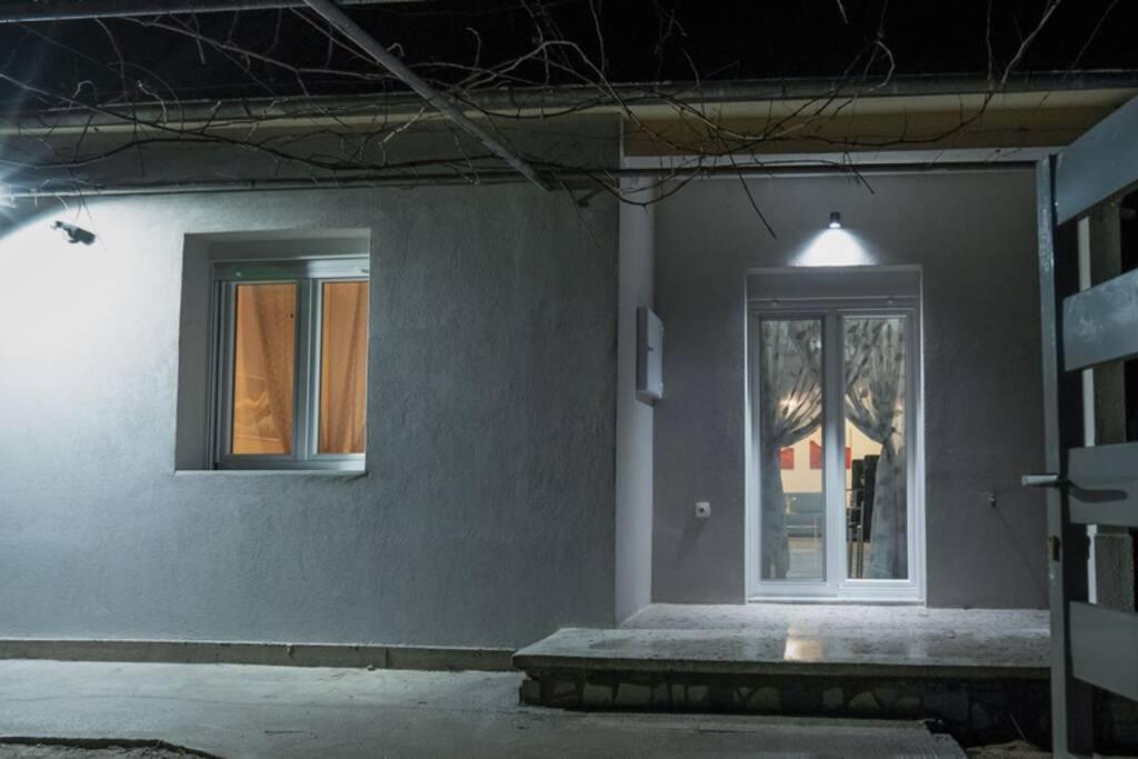 Το Άλλο Σπίτι... Villa Aridaía Exteriör bild